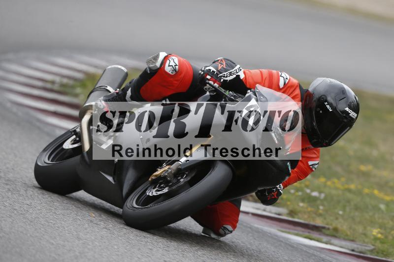 /37 09.08.2026  Pluess Motosport ADR/Freies Fahren/41